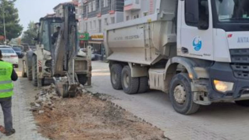 ANTAKYA BELEDİYESİ YOL ONARIM VE YENİLEME ÇALIŞMALARINI HIZLANDIRDI