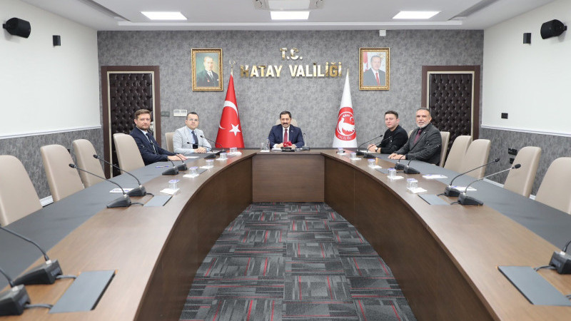 VALİ MASATLI HATAY'IN İNŞASINA BAŞKANLIK EDİYOR