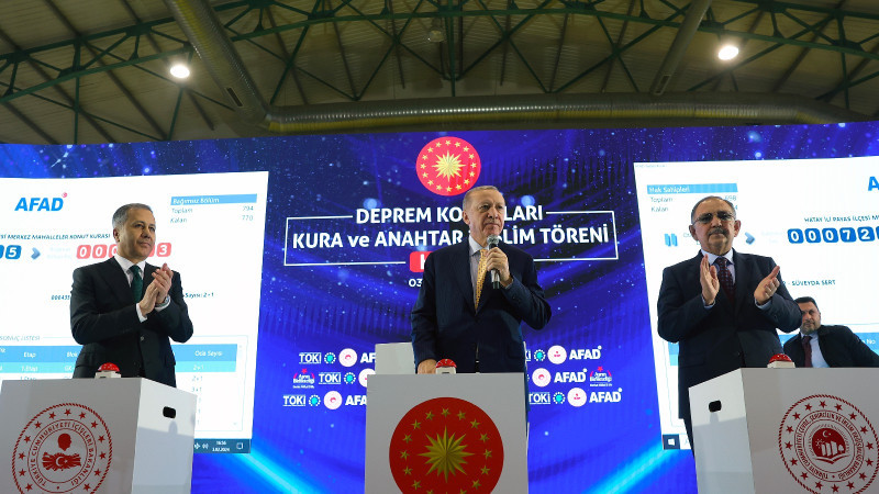 ERDOĞAN HATAY'DA ''VATANDAŞLARIMIZ MÜSTERİH OLSUN''